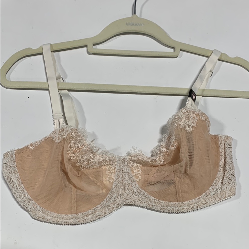 Victoria's Secret Dream Angels Unlined Push Up w/o Padding Bra Cream Beige- 7111 - Picture 5 of 11